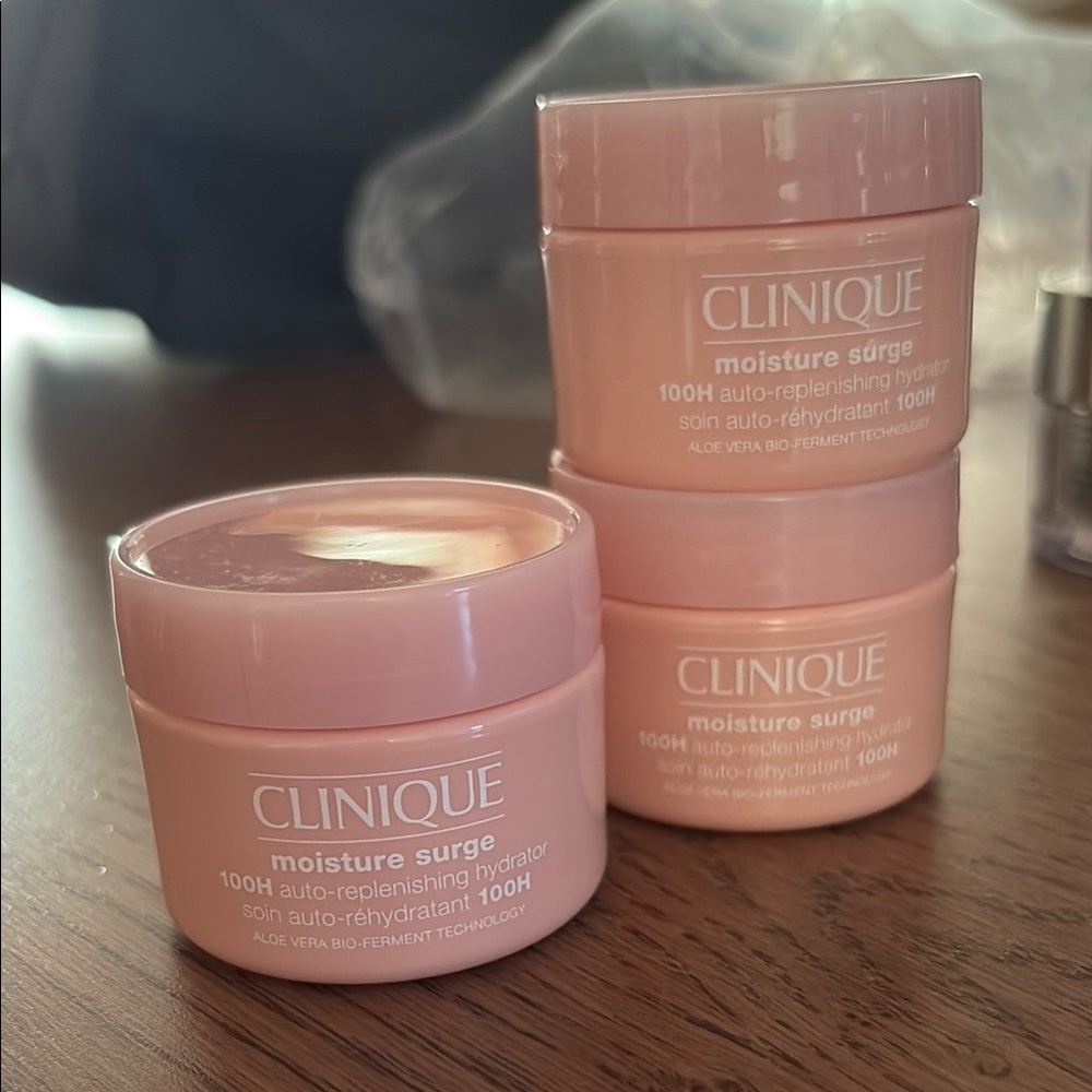 Clinique Moisture Surge Hydrator